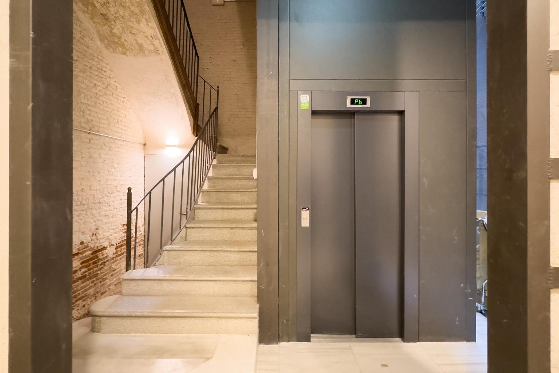 Unique Living Born Apartments & Studios 바르셀로나 외부 사진