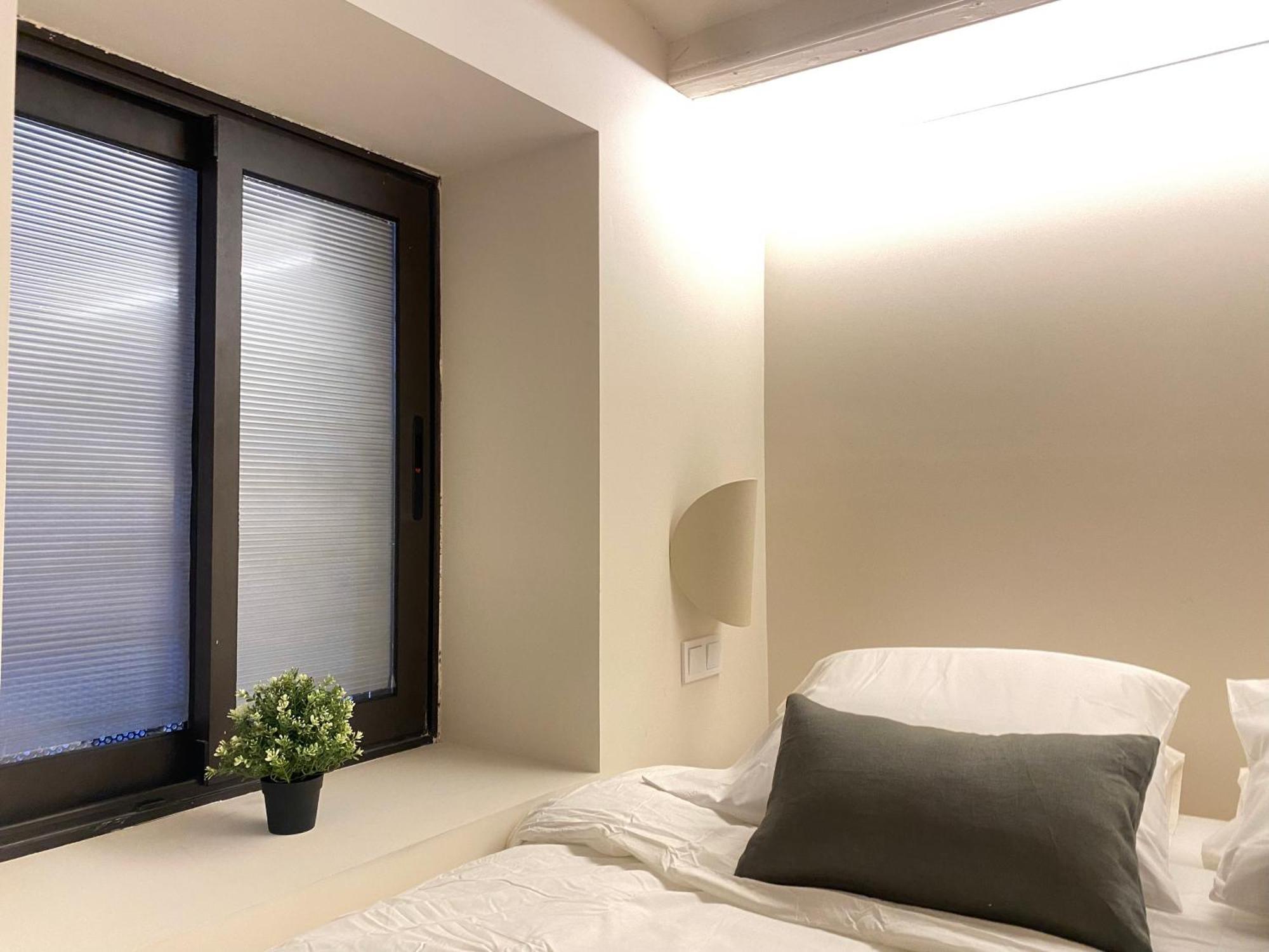 Unique Living Born Apartments & Studios 바르셀로나 외부 사진